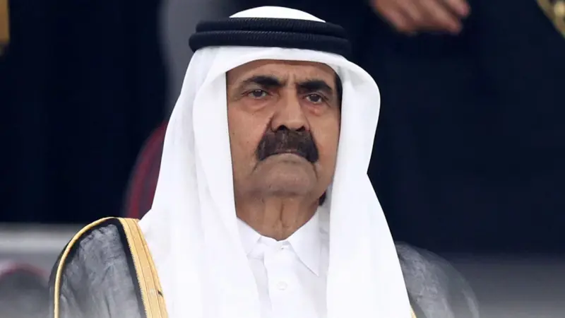 قطر تشيّع أميرها السابق الشيخ حمد بن خليفة آل ثاني