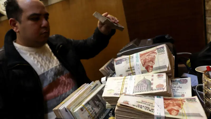 سعر الدولار مقابل الجنيه المصري اليوم الجمعة 6/3/2026.. أول تراجع منذ بداية حرب إيران