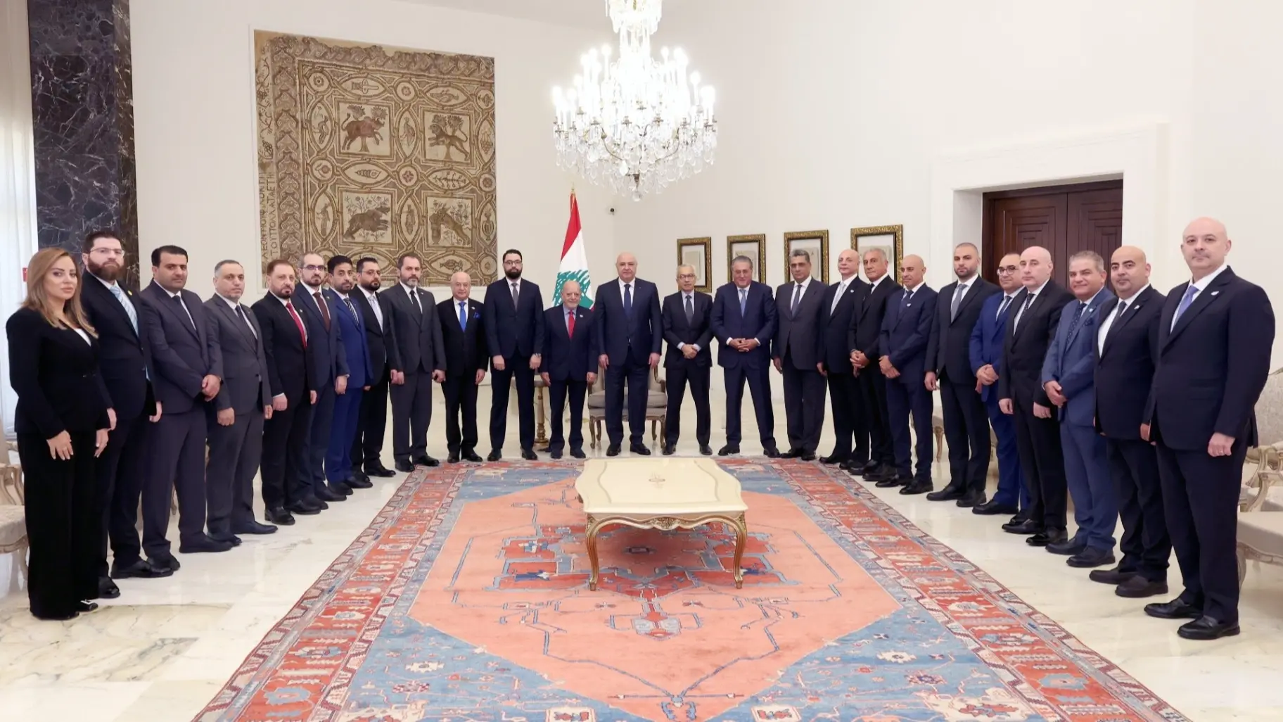 عون شدّد على أنه يعلق أهمية كبيرة على طرح فكرة التكامل الاقتصادي في المنطقة (إكس) عون شدّد على أنه يعلق أهمية كبيرة على طرح فكرة التكامل الاقتصادي في المنطقة (إكس)