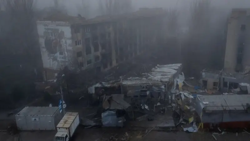 وسط جهود وقف الحرب.. تصعيد روسي في أوكرانيا بعد مقتل 4