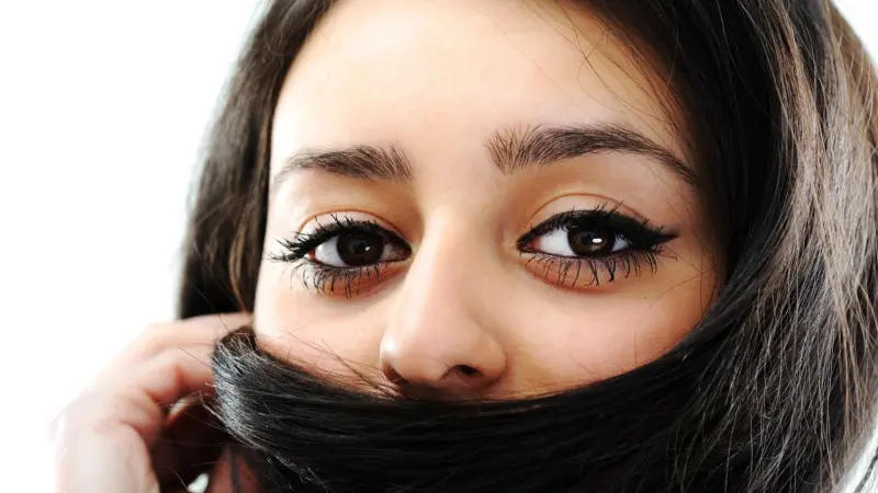 ما سبب ارتفاع هرمون الذكورة عند النساء وظهور الشعر في وجهها؟