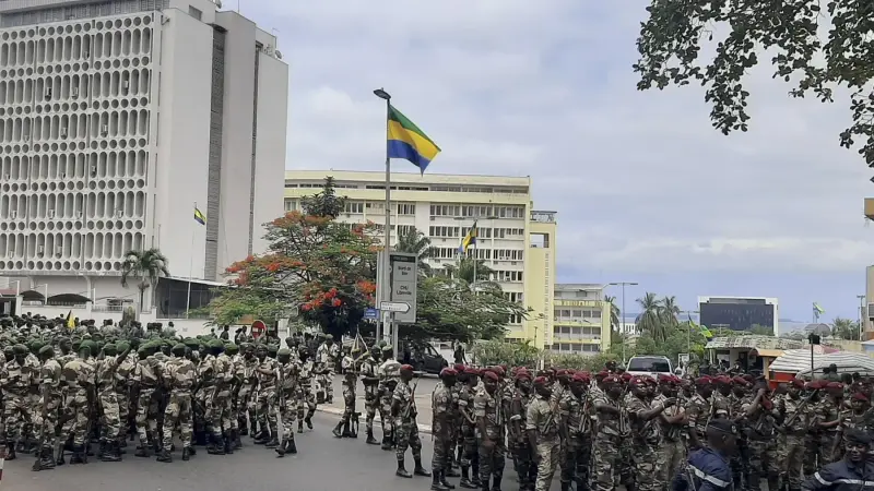 الغابون.. الجنرال نغيما يعد "بانتخابات حرة" بعد المرحلة الانتقالية
