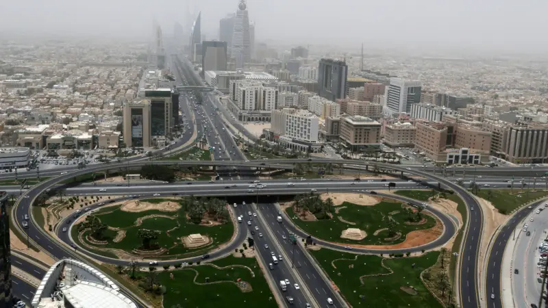 وزير النقل يعلن انطلاق تخصيص الطرق.. ومكة–جدة السريع أول المشاريع