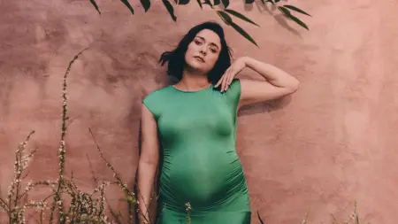 related_news_inside_blogsأنس جابر تنشر أول صورة مع مولودها إيليان رفقة زوجها كريم كمون