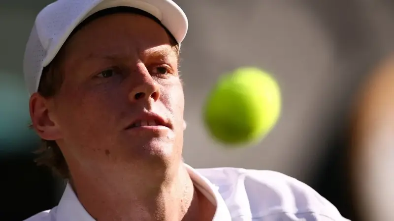 نتائج ويمبلدون - سينر يضرب موعدا مع ألكاراز في النهائي بعد الفوز على ديوكوفيتش