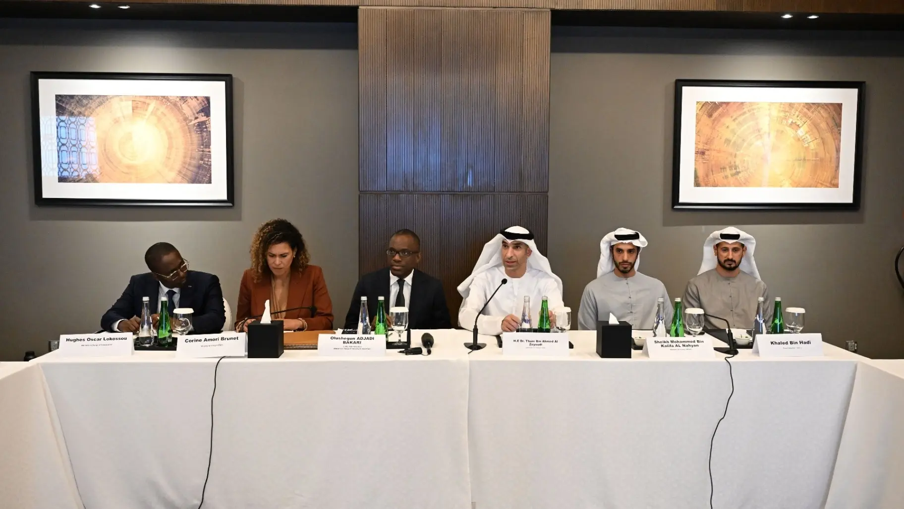 الإمارات وبنين تدفعان شراكتهما الاقتصادية نحو آفاق أوسع وتفتحان فرصاً جديدة للتجارة والاستثمار (وام) الإمارات وبنين تدفعان شراكتهما الاقتصادية نحو آفاق أوسع وتفتحان فرصاً جديدة للتجارة والاستثمار (وام)