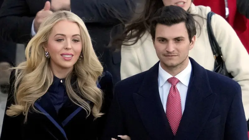 صورة - ابنة ترامب تيفاني تتألق بفستان لمصمم لبناني