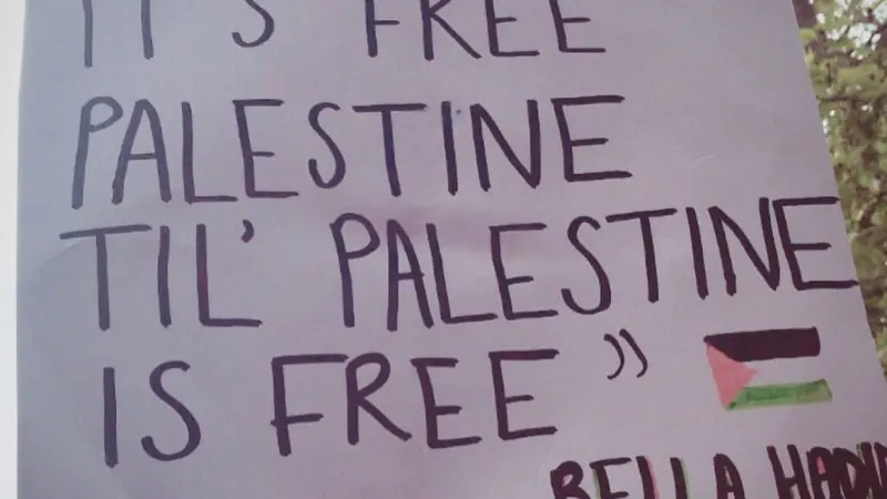 بيلا حديد تنشر صورة لأبو تريكة دعما لغزة.. ما القصة؟