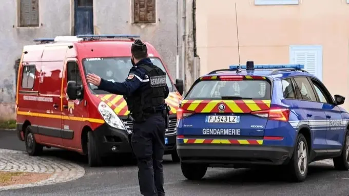 حادثة مرعبة في فرنسا.. تلميذ يطعن معلمته في المدرسة