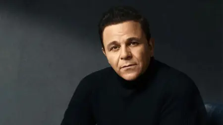 بعد غياب 15 عامًا.. محمد فؤاد يطرح أغاني جديدة بمناسبة العام الجديد