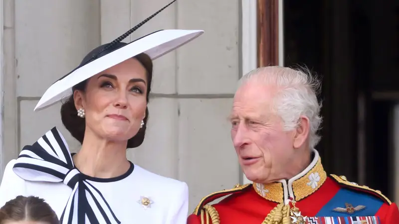 طبيب يٌفجر مفاجأة.. لقاح كورونا وراء سرطان الملك تشارلز وكيت ميدلتون؟