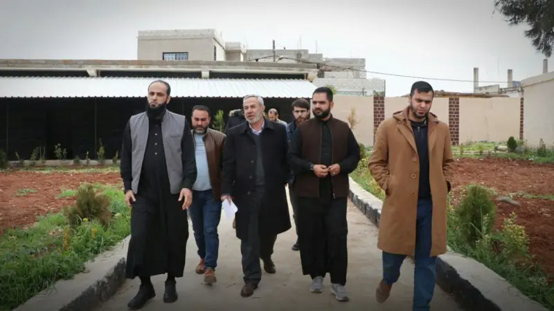 فيديو - مساعٍ في سوريا لتحرير مسجد من الهيمنة الإيرانية.. ما القصة؟