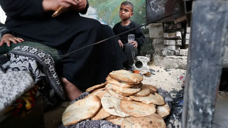 الجوع يحاصر غزة.. برنامج الأغذية العالمي سيغلق جميع مخابزه