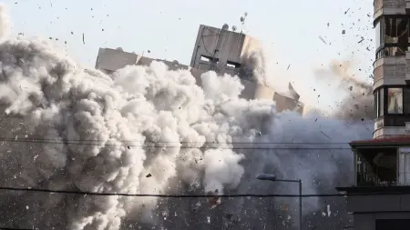 related_news_inside_blogsمسؤول: لبنان يتجه إلى واشنطن لبحث وقف النار مع إسرائيل