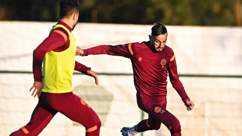 القنوات الناقلة لمباراة نهضة بركان ضد باور ديناموز اليوم في دوري أبطال إفريقيا مع الموعد والتشكيلة