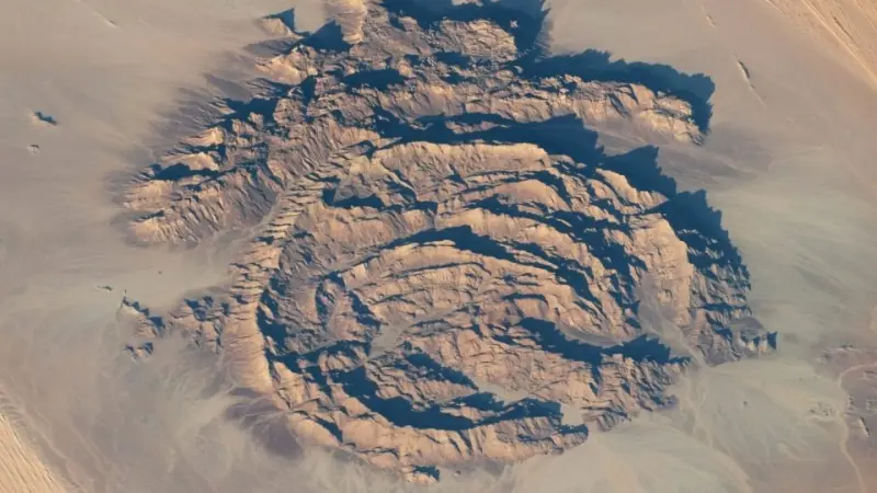 حلقات غامضة في صحراء ليبيا.. ما قصتها؟