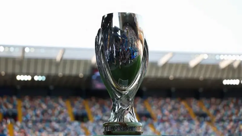 تعديلات مفاجئة.. "يويفا" يخطط لزيادة عدد الفرق المشاركة في السوبر الأوروبي