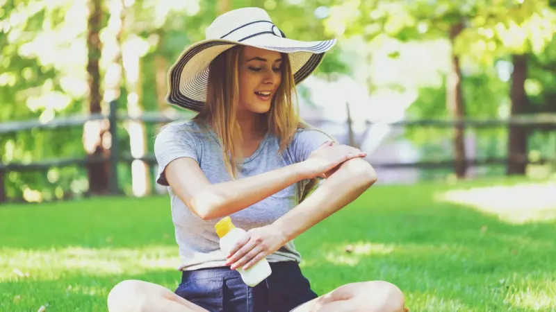 مع اقتراب الصيف.. 4 نصائح لاستخدام واقي الشمس