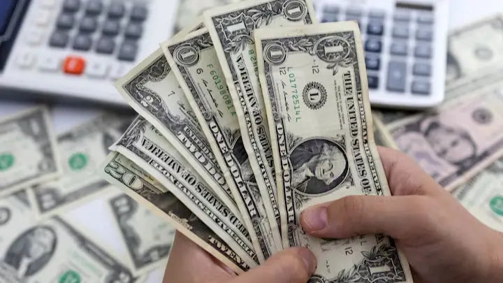 سعر صرف الدولار في العراق اليوم الأربعاء 5/8/2026 مقابل الدينار العراقي يواصل الصعود