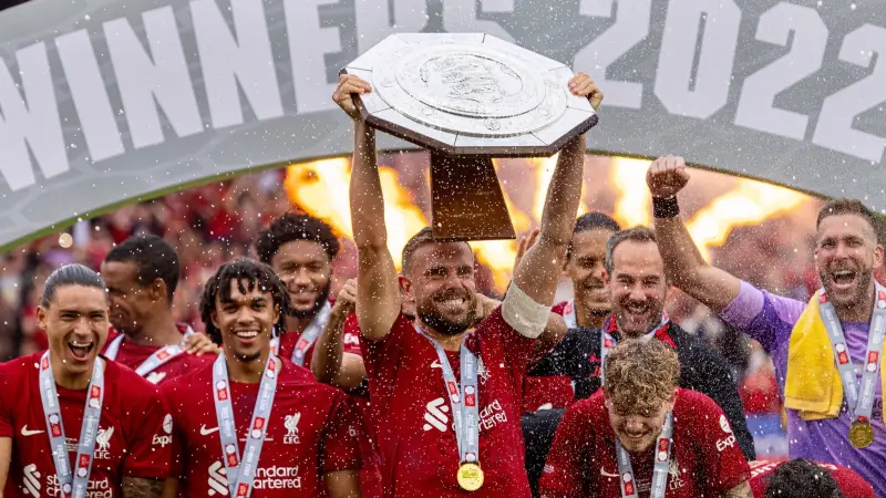 صلاح يقود طموحات ليفربول نحو لقب الدرع الخيرية