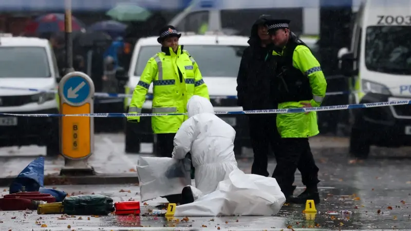 حادث الطعن في قطار لندن.. ما تفاصيل الاعتداء المروع؟