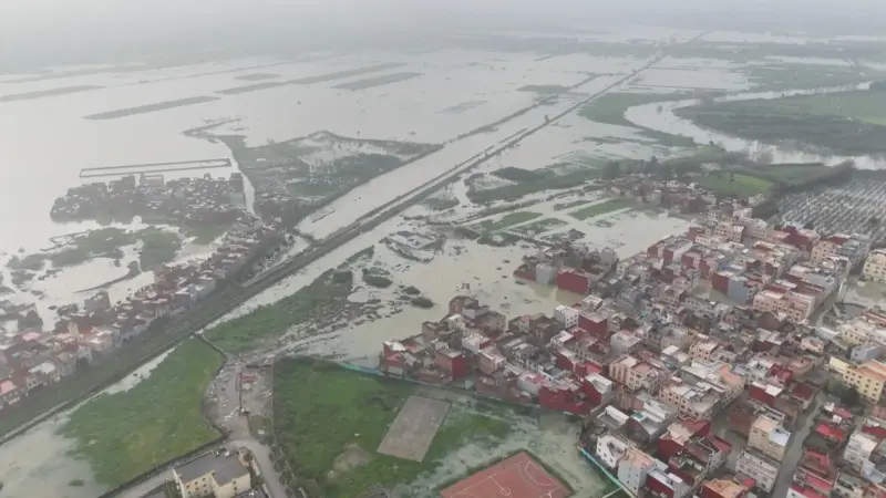 إجلاء عشرات الآلاف في الشمال.. ما موعد انتهاء فيضانات المغرب؟