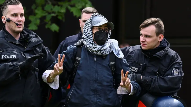 التظاهرات الطلابية تجتاح أوروبا.. وهولندا تُلقي القبض على 125 ناشطًا