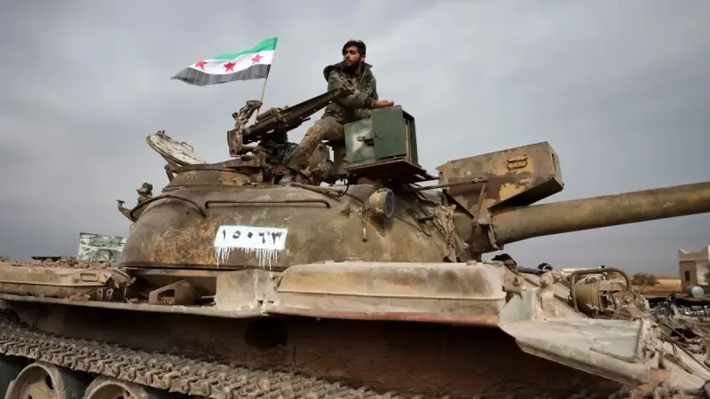 المشهد باختصار: تجدد الاشتباكات في شمال سوريا.. وخامنئي يهاجم ترامب