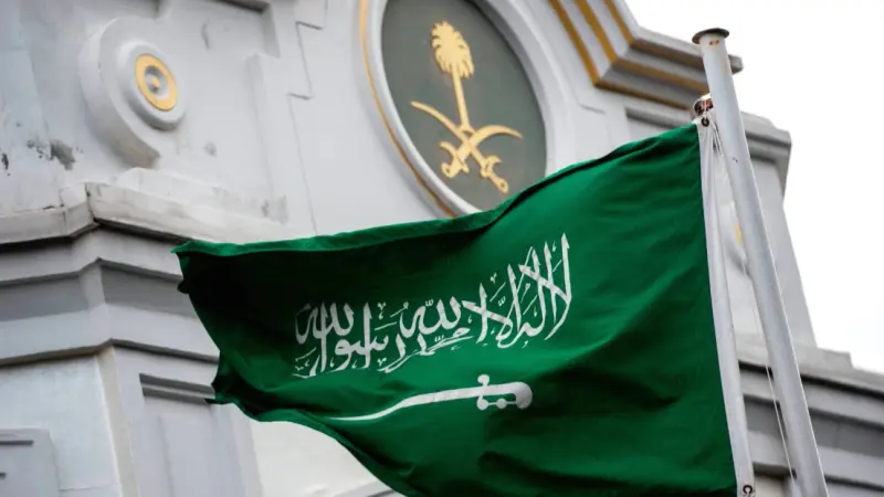 هذه حقيقة إعفاء مواليد السعودية من رسوم المرافقين