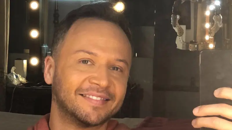 فيديو - مكسيم خليل ينتقد هوس السوشيال ميديا.. ماذا قال لـ"المشهد"؟