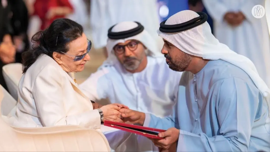 نجاة الصغيرة تحصد جائزة شخصية العام الثقافية في أبوظبي نجاة الصغيرة تحصد جائزة شخصية العام الثقافية في أبوظبي