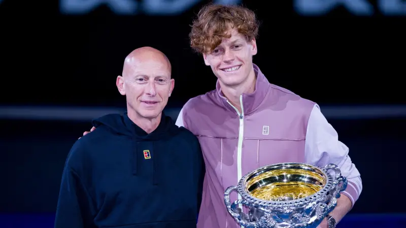 سينر يثير الجدل بالاستعانة بمعد بدني موقوف بسبب المنشطات