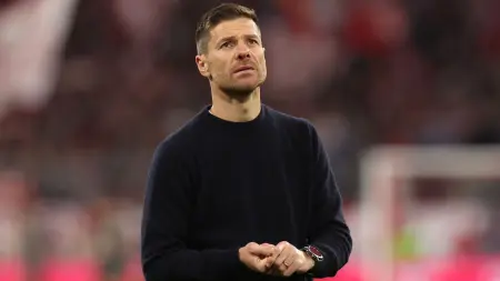 مستقبل ألونسو مع ليفركوزن تحت مجهر ريال مدريد ومانشستر سيتي