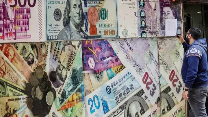 أسعار صرف العملات في مصر اليوم الثلاثاء 18/8/2026 وسط ترقب اجتماع المركزي
