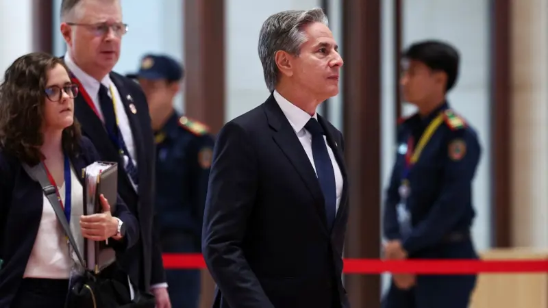 قمة آسيان.. محادثات ساخنة بين واشنطن وبكين بسبب تايوان