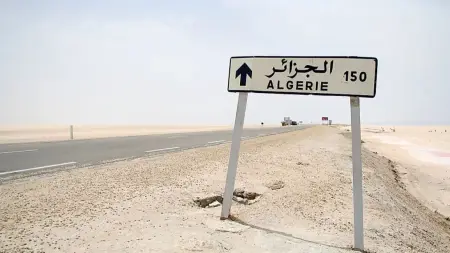 كم عدد الحدود البرية للجزائر؟