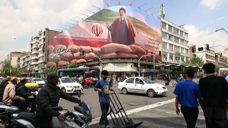 تقرير: خامنئي يعيد "الحرس القديم" إلى مفاصل الأمن