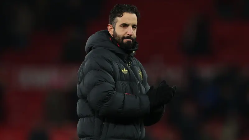 أموريم يكشف خطط مانشستر يونايتد في انتقالات يناير