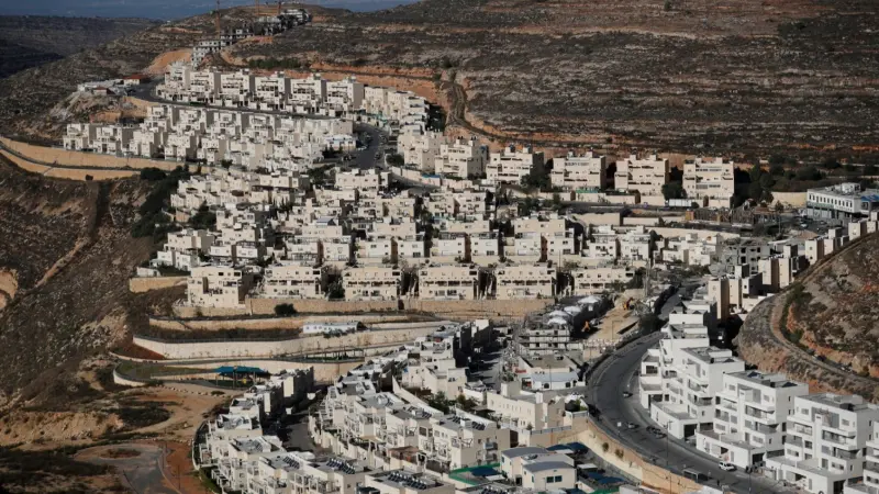 بريطانيا تصعّد ضدّ إسرائيل وتطالب بوقف مشروع استيطاني بالضفة الغربية