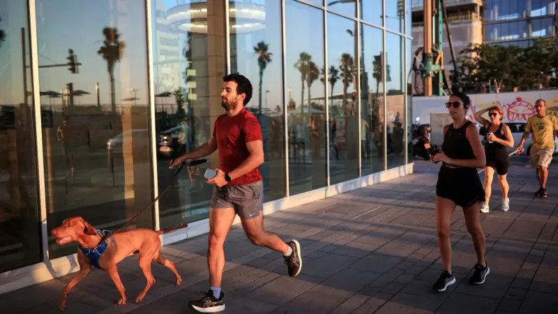 بسبب الهروب السريع للملاجئ.. مشكلة صحية تضرب الإسرائيليين