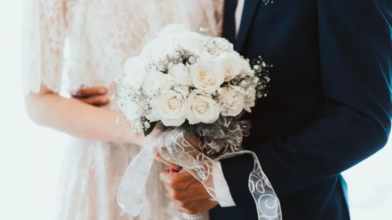 فيديو - مصر.. عنّف عروسه وجرّها على الأرض يوم زفافهما