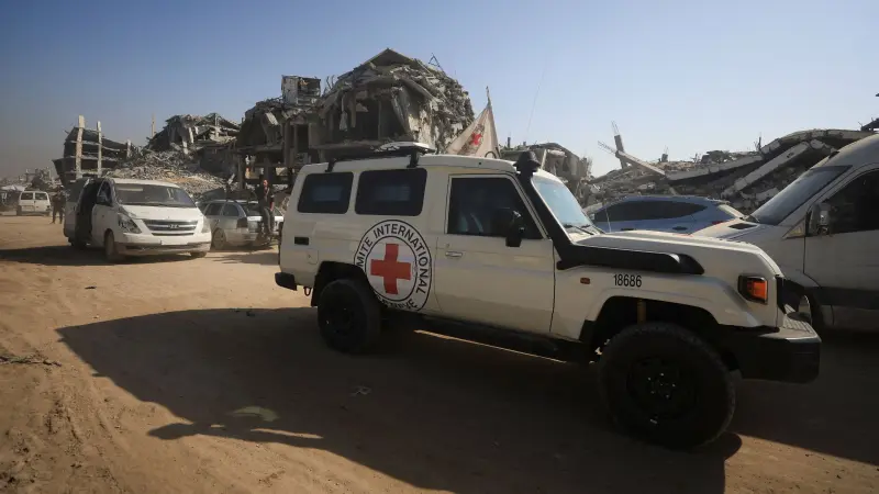 إسرائيل تتسلم من "حماس" بقايا جثة من غزة للتحقق منها