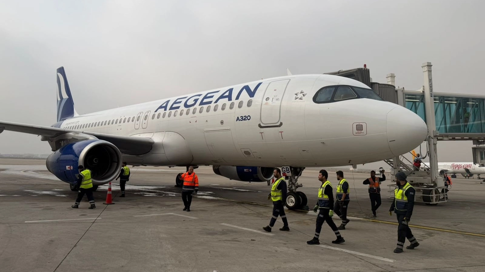 بعد انقطاع دام 35 عاما.. مطار بغداد يستقبل أول طائرة أوروبية 