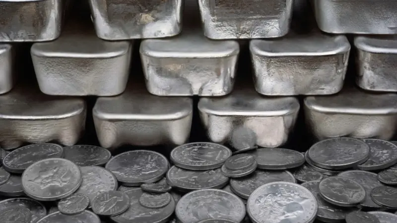 توقعات أسعار الفضة الأيام المقبلة.. مخاوف من التقلبات
