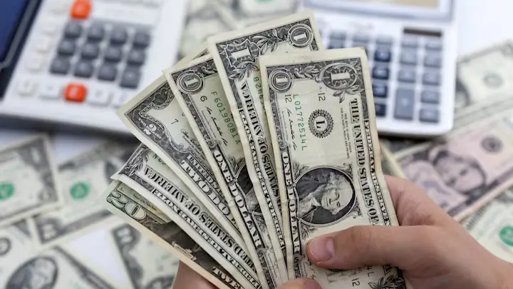 سعر الدولار في لبنان اليوم الثلاثاء 9 سبتمبر 2025.. الأخضر يستقر