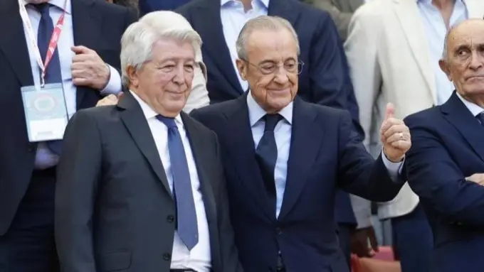ريال مدريد يرسل 50 ألف وثيقة إلى يويفا ضد برشلونة (إكس) ريال مدريد يرسل 50 ألف وثيقة إلى يويفا ضد برشلونة (إكس)