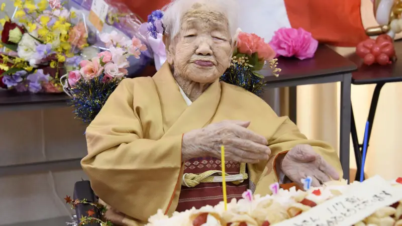 100 ألف.. عدد المعمرين في اليابان