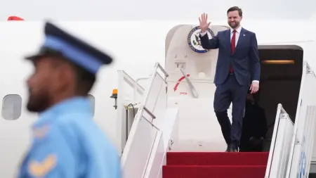 related_news_inside_blogsالمهمة المستحيلة.. فانس يقود مفاوضات سد الفجوة مع إيران