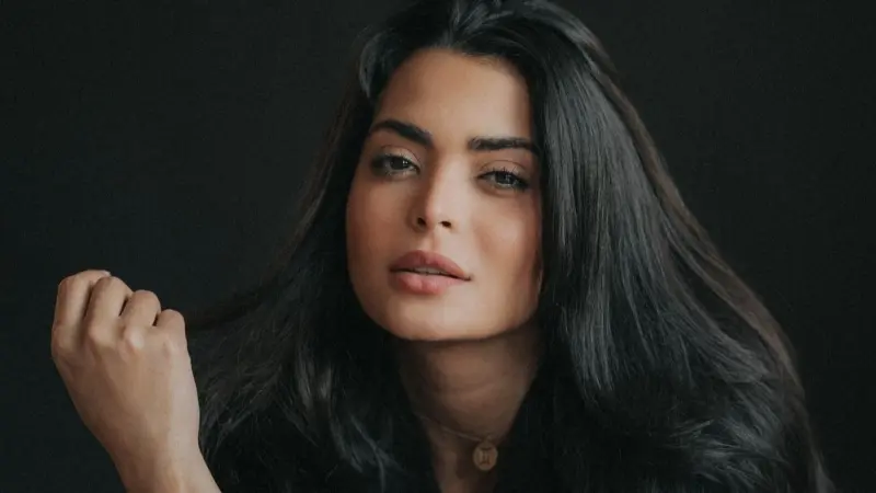 صورة أمينة خليل وأسماء جلال تثير أزمة.. ما القصة؟