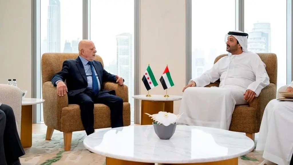 الجانبان بحثا سبل تنمية وتطوير التعاون الاقتصادي بين البلدين (وام) الجانبان بحثا سبل تنمية وتطوير التعاون الاقتصادي بين البلدين (وام)